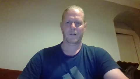 Snapshot of jaxx7777 chatting on 11/05/25, 04:01 jaxx7777 online show from 11/05/25, 04:01