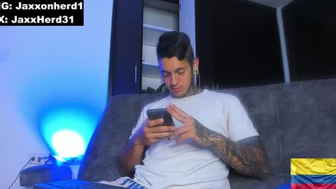 Snapshot of jaxxxonherd chatting on 01/04/25, 02:46 Michael online show from 01/04/25, 02:46