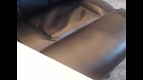 Snapshot of jayboo777 chatting on 01/01/25, 11:29 sissy gurl online show from 01/01/25, 11:29