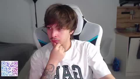 Jayce online show from 11/08/25, 09:31