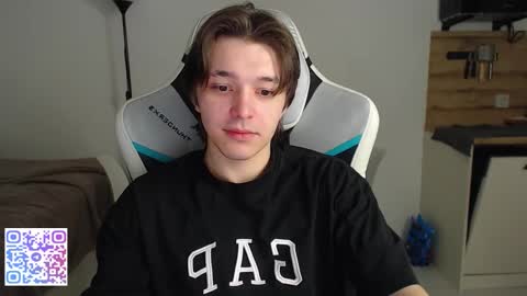 Jayce online show from 11/18/25, 07:07