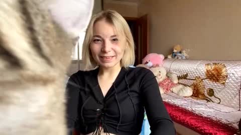 Mira online show from 10/18/25, 07:42