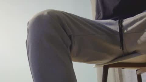 rtyhnrtshjrsehgbt online show from 11/11/25, 09:26