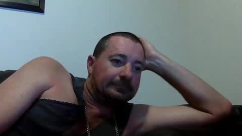 Snapshot of jaz1981 chatting on 01/15/25, 02:35 Jaz online show from 01/15/25, 02:35