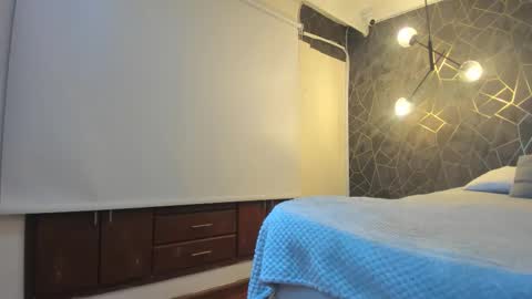 Snapshot of jazlin_angels chatting on 11/08/25, 09:20 JAZLIN ANGELS online show from 11/08/25, 09:20