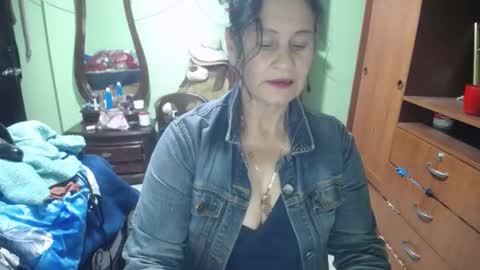jazmim online show from 01/29/25, 01:28