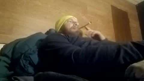 Snapshot of jbig329880 chatting on 10/28/25, 02:37 jbig329880 online show from 10/28/25, 02:37