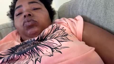 JCCaramelbarbie online show from 02/04/25, 07:55
