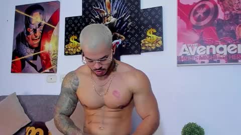 Jean  axelcrow       Modelo Independiente online show from 03/07/25, 10:13