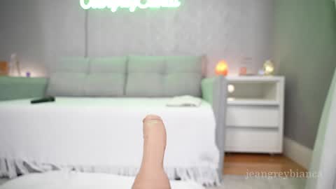 Snapshot of jeangreybianca chatting on 02/12/25, 10:26 Bianca online show from 02/12/25, 10:26