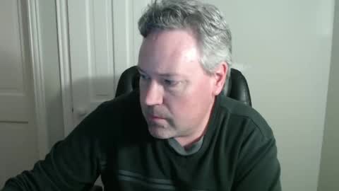 Snapshot of jeb5150 chatting on 01/12/25, 02:35 JE online show from 01/12/25, 02:35