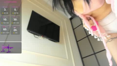 Snapshot of jee__son chatting on 02/07/25, 01:22 jee__son online show from 02/07/25, 01:22