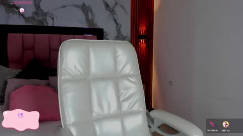 Jeen Taylor online show from 10/28/25, 08:33