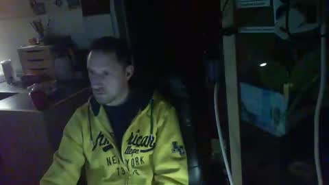 Snapshot of jef74700 chatting on 01/05/25, 04:25 Jrme online show from 01/05/25, 04:25