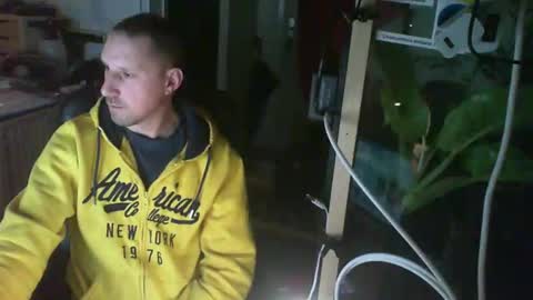 Snapshot of jef74700 chatting on 01/21/25, 03:04 Jrme online show from 01/21/25, 03:04