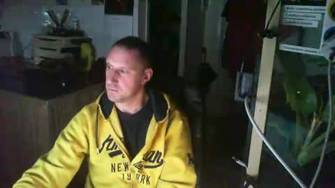 Snapshot of jef74700 chatting on 01/23/25, 05:24 Jrme online show from 01/23/25, 05:24