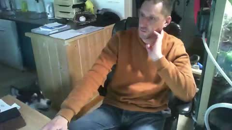 Snapshot of jef74700 chatting on 02/01/25, 08:39 Jrme online show from 02/01/25, 08:39