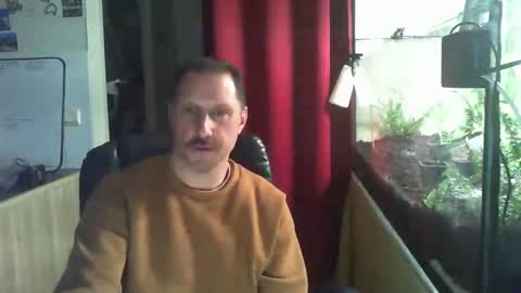 Snapshot of jef74700 chatting on 03/10/25, 06:16 Jrme online show from 03/10/25, 06:16