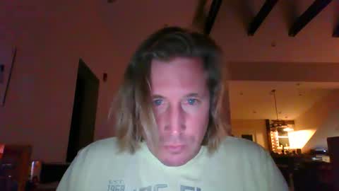 Snapshot of jeffery4444 chatting on 12/27/24, 02:25 jeffery4444 online show from 12/27/24, 02:25
