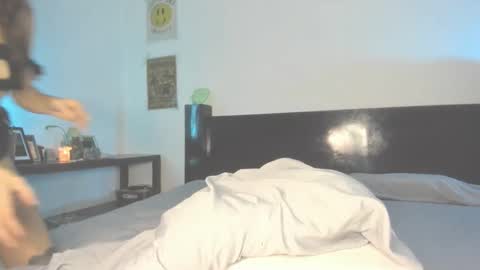 Greys online show from 10/26/25, 01:44