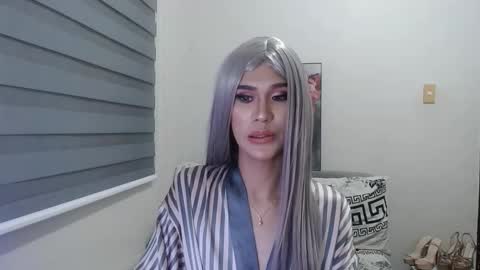 Snapshot of jelayasianxx chatting on 02/14/25, 07:54 Lexie online show from 02/14/25, 07:54