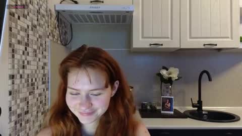 Snapshot of jelly_cherry chatting on 02/03/25, 06:45 Emily online show from 02/03/25, 06:45