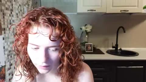 Snapshot of jelly_cherry chatting on 10/01/25, 08:48 Emily online show from 10/01/25, 08:48