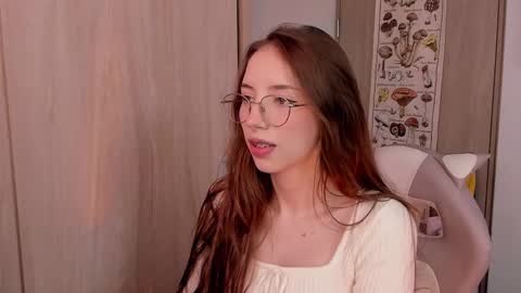 Snapshot of jelly_w5 chatting on 03/10/25, 09:51 Jelly online show from 03/10/25, 09:51