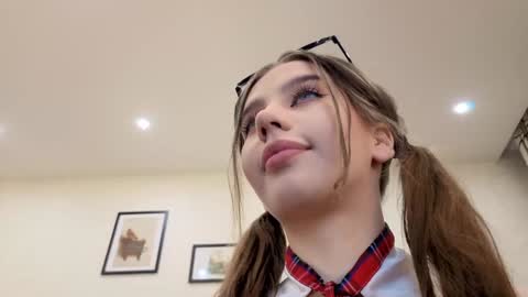 Dolly online show from 11/07/25, 01:22