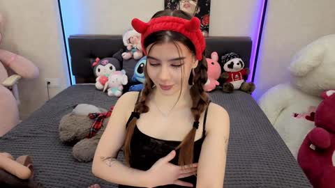 Dolly online show from 11/12/25, 01:22