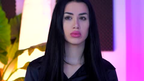 jenna_day online show from 11/08/25, 10:04