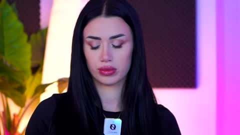 jenna_day online show from 11/18/25, 05:01