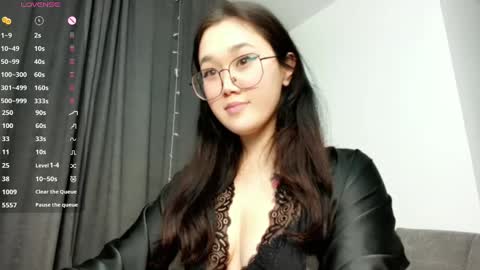Snapshot of jennatyan chatting on 01/01/25, 04:18 JENNA online show from 01/01/25, 04:18