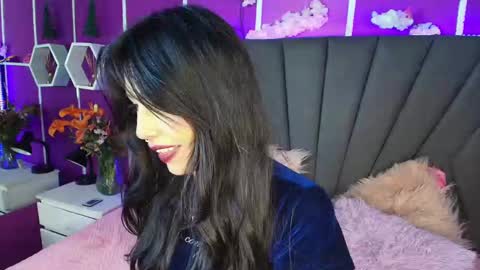 Snapshot of jenner_mills chatting on 12/15/24, 07:13 Jenner online show from 12/15/24, 07:13