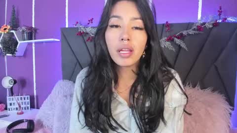 Snapshot of jenner_mills chatting on 12/22/24, 08:49 Jenner online show from 12/22/24, 08:49