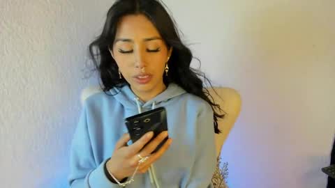 Snapshot of jenner_mills chatting on 12/24/24, 03:27 Jenner online show from 12/24/24, 03:27