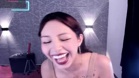 Snapshot of jenner_mills chatting on 10/18/25, 07:14 Jenner online show from 10/18/25, 07:14