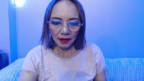 Snapshot of jennierosse chatting on 01/12/25, 01:27 Jennie online show from 01/12/25, 01:27