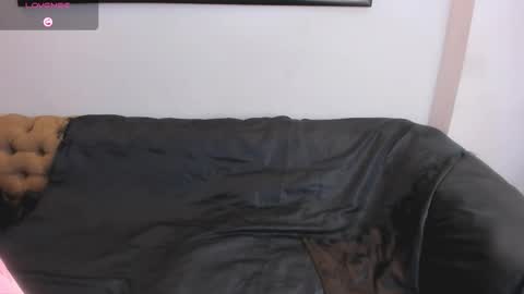 Snapshot of jennierosse chatting on 10/07/25, 12:13 Jennie online show from 10/07/25, 12:13