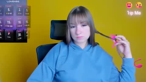 Jennifer online show from 09/17/25, 05:31