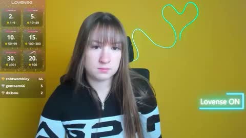 Jennifer online show from 10/19/25, 05:52