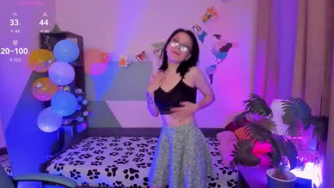  Jennifer  online show from 09/25/25, 08:56