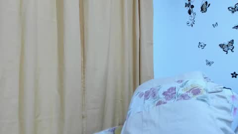 Snapshot of jenniferloveyou chatting on 10/11/25, 09:19 jenniferloveyou online show from 10/11/25, 09:19