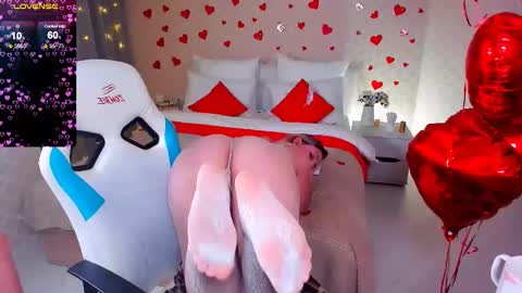 Snapshot of jenny__luv chatting on 02/13/25, 08:24 Jenny online show from 02/13/25, 08:24