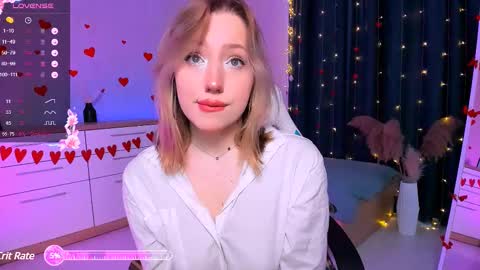 Snapshot of jenny__luv chatting on 02/22/25, 08:18 Jenny online show from 02/22/25, 08:18
