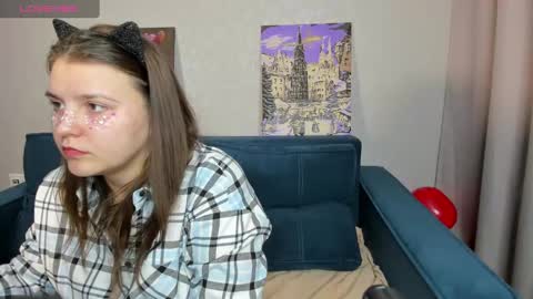 Snapshot of jenny_jimmy chatting on 02/28/25, 08:42 Jenny online show from 02/28/25, 08:42