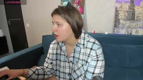 Snapshot of jenny_jimmy chatting on 02/28/25, 11:47 Jenny online show from 02/28/25, 11:47
