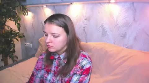 Snapshot of jenny_jimmy chatting on 09/09/25, 12:43 Jenny online show from 09/09/25, 12:43