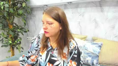 Snapshot of jenny_jimmy chatting on 09/11/25, 12:22 Jenny online show from 09/11/25, 12:22