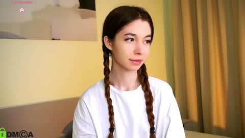 Snapshot of jenny_lylu chatting on 01/19/25, 07:47 Ori online show from 01/19/25, 07:47